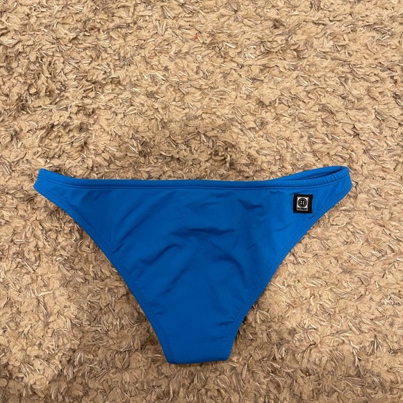 Jolyn Clothing Other - Jolyn swim bikini sz L